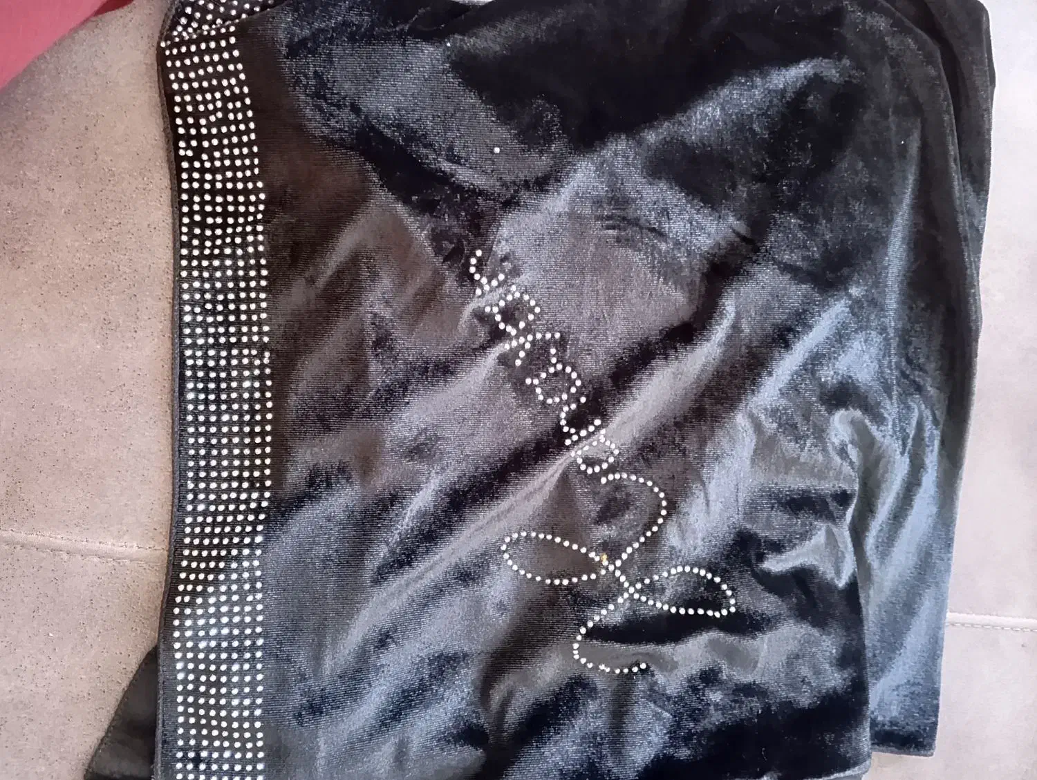 شال مخمل مشکی|لباس|صدرا-فارس, فاز ۱|دیوار