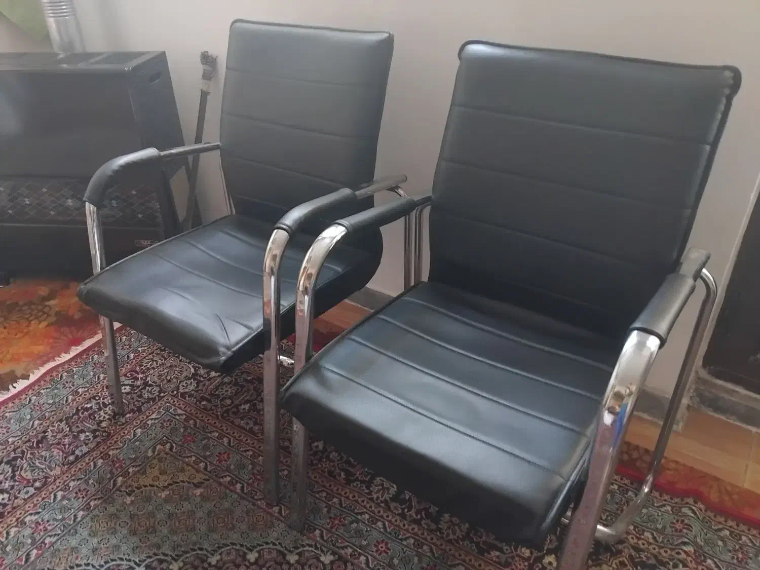 صندلی اداری طبی دو عدد در حد نو ۲ ماه استفاده شده|مبلمان اداری|لنگرود, |دیوار