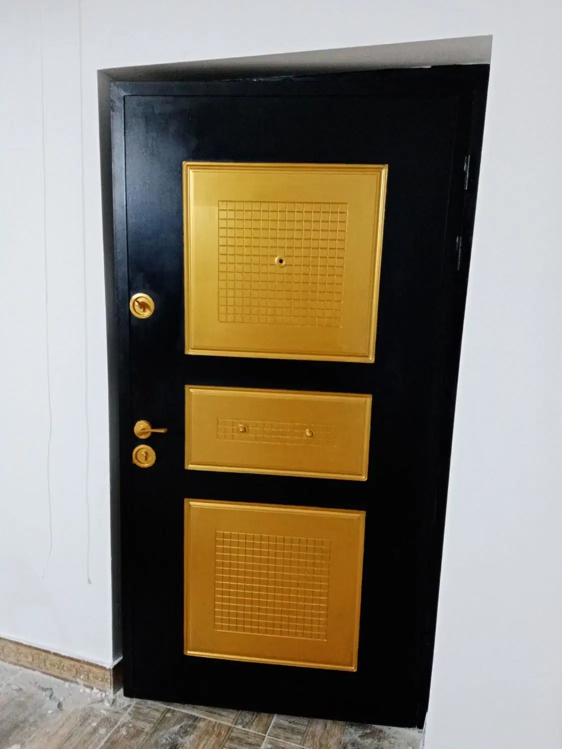 نقاشی ساختمان و نقاشی کناف|خدمات پیشه و مهارت|کرمانشاه, |دیوار