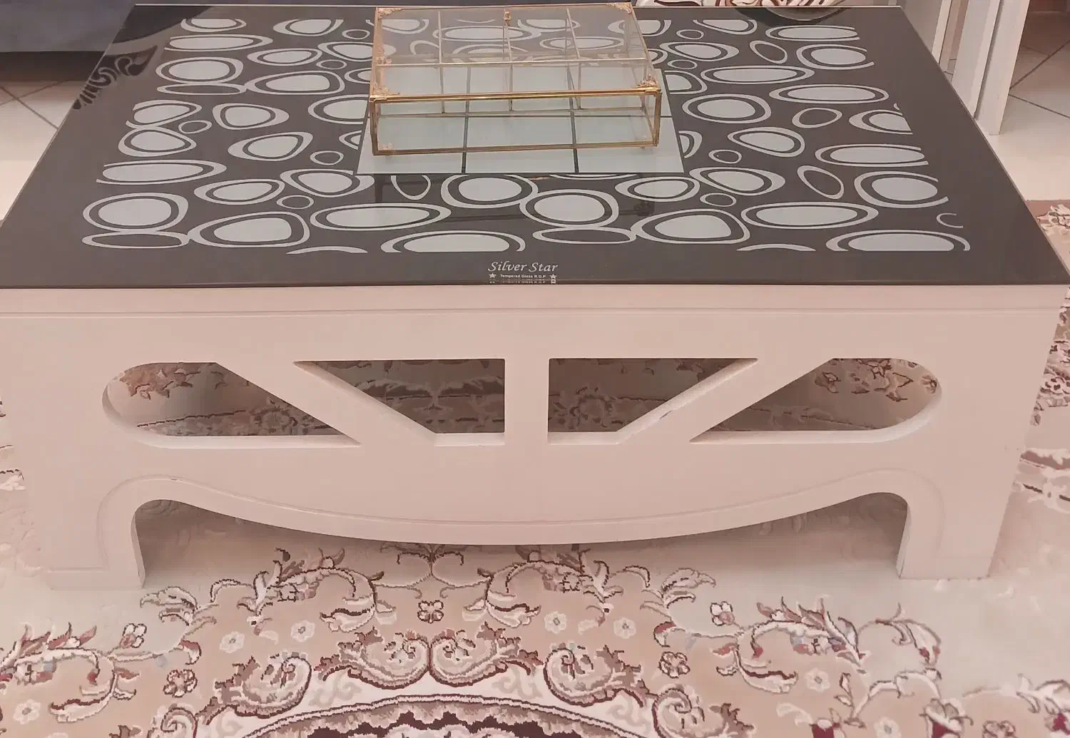 جلومبلی وسه عددعسلی|مبلمان خانگی و میز عسلی|محمدیه-قزوین, |دیوار