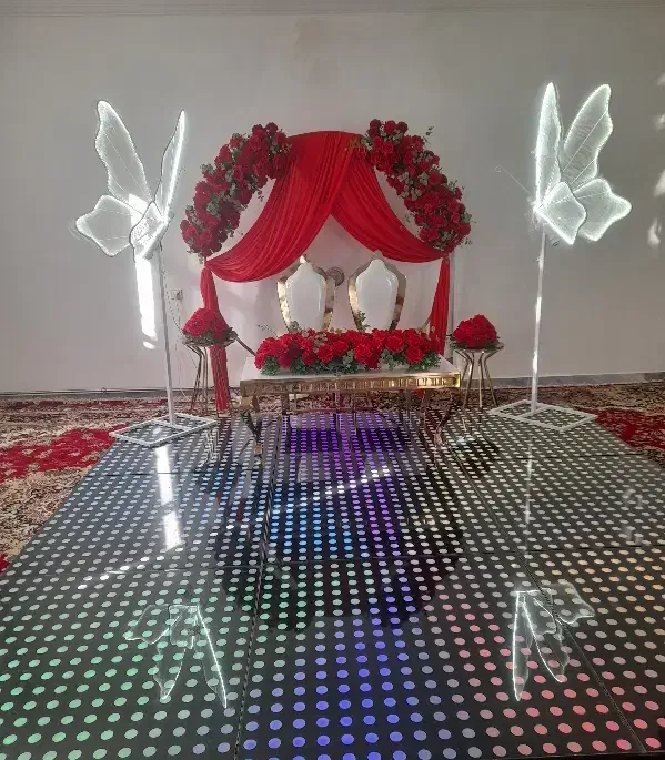 گل آرایی بادکنک آرایی کف استیج|خدمات پذیرایی، مراسم|اردبیل, |دیوار