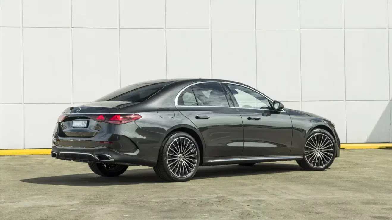 بنز E300 مدل 2025|خودرو سواری و وانت|تهران, حکمت|دیوار