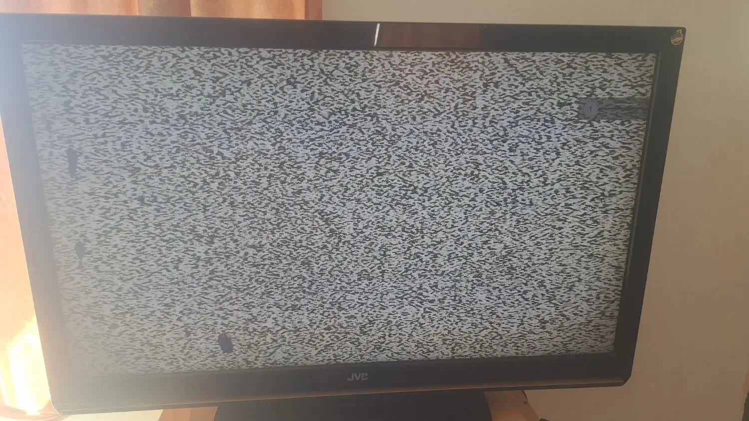 تلوزیون ال سی دی|تلویزیون و پروژکتور|ابهر, |دیوار