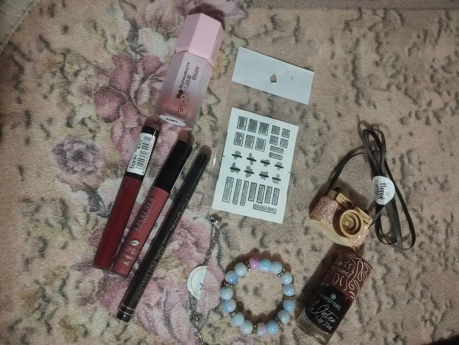 دخترانه|آرایشی، بهداشتی، درمانی|جلفا, |دیوار