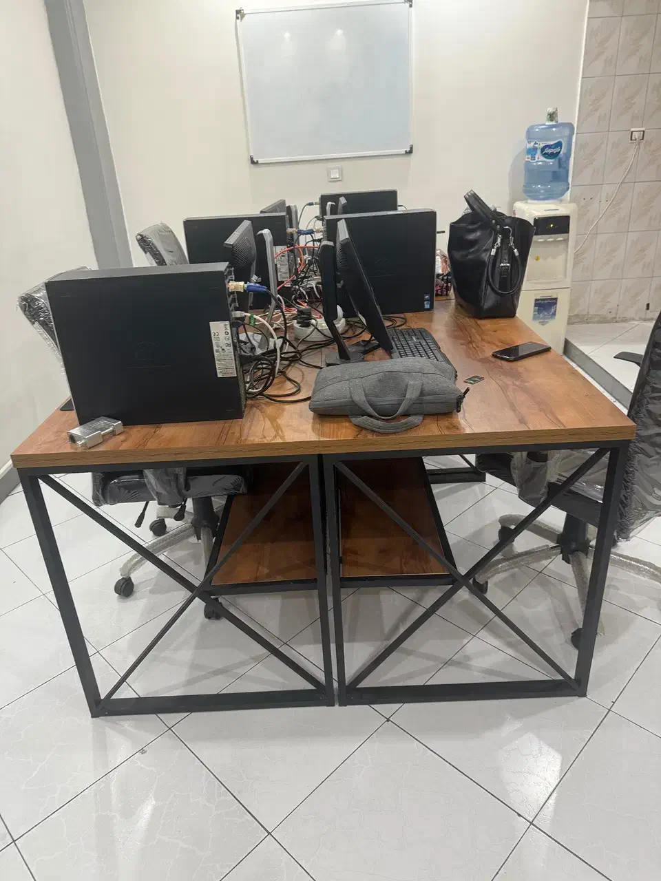 مینی کیس به همراه مانیتور و کیبورد|رایانه رومیزی|تهران, نارمک جنوبی|دیوار