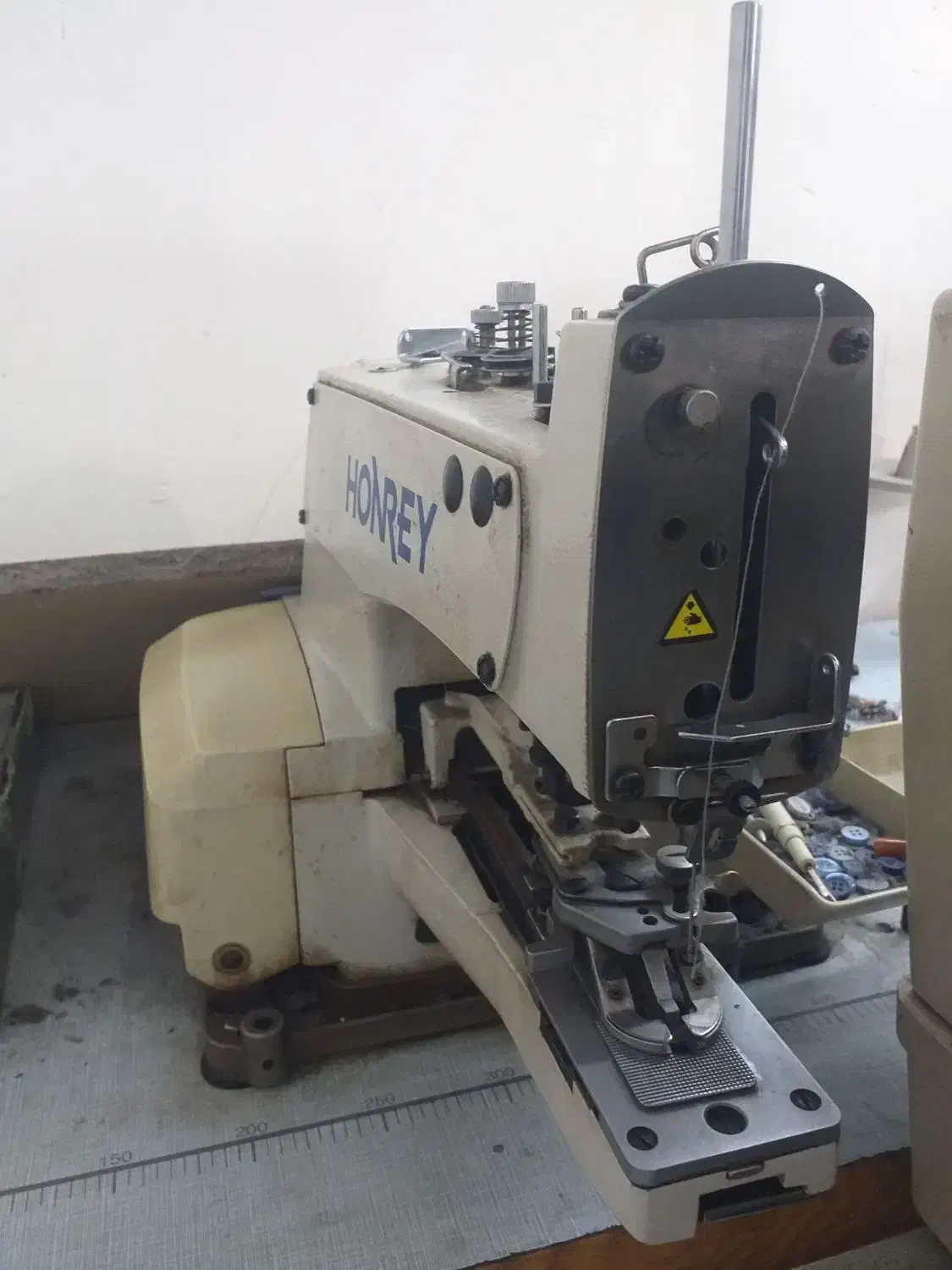 چرخ دکمه مادگی هانری|چرخ خیاطی و ریسندگی|اراک, |دیوار