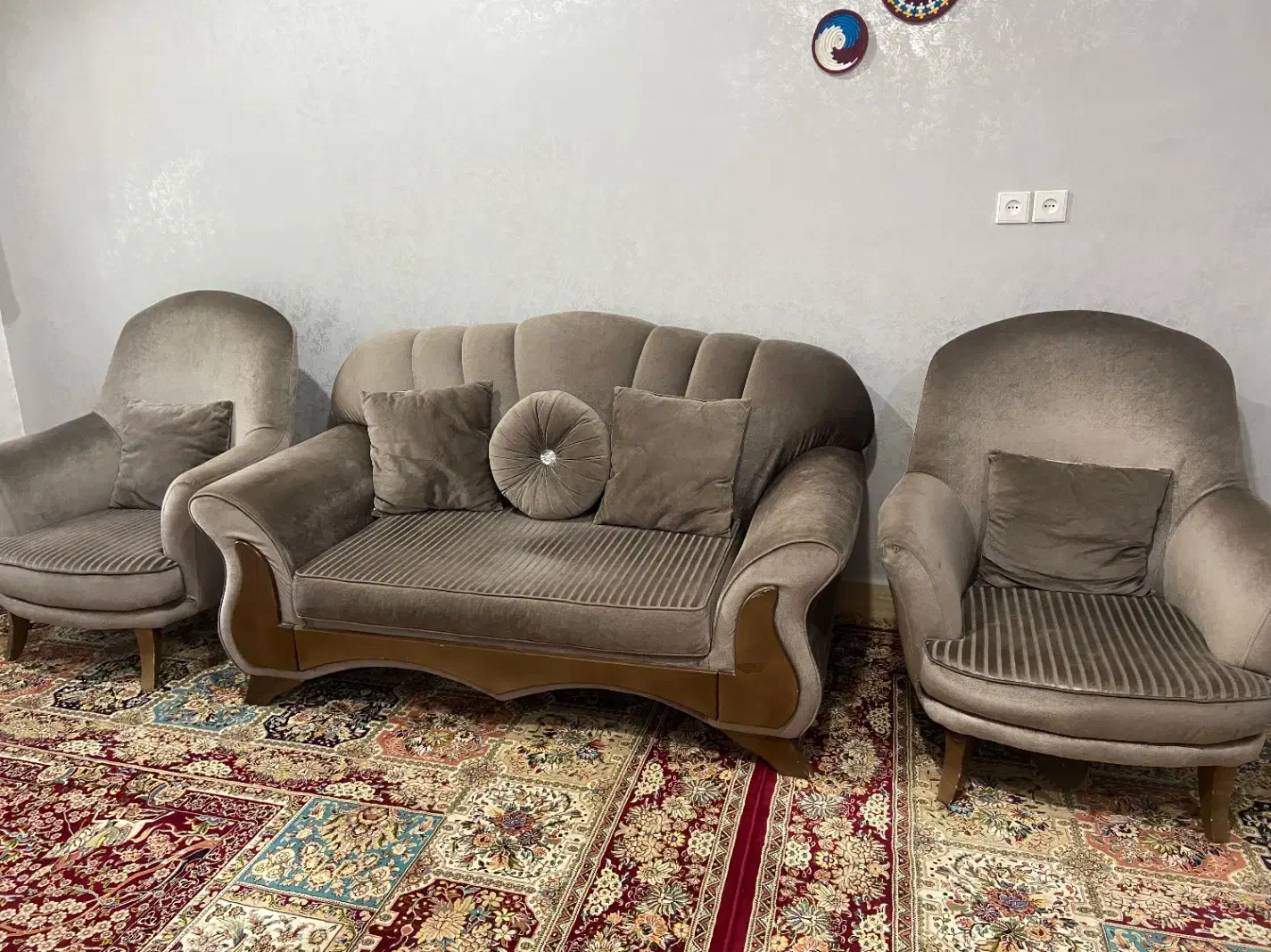 مبل ۷نفره|مبلمان خانگی و میز عسلی|لامرد, |دیوار