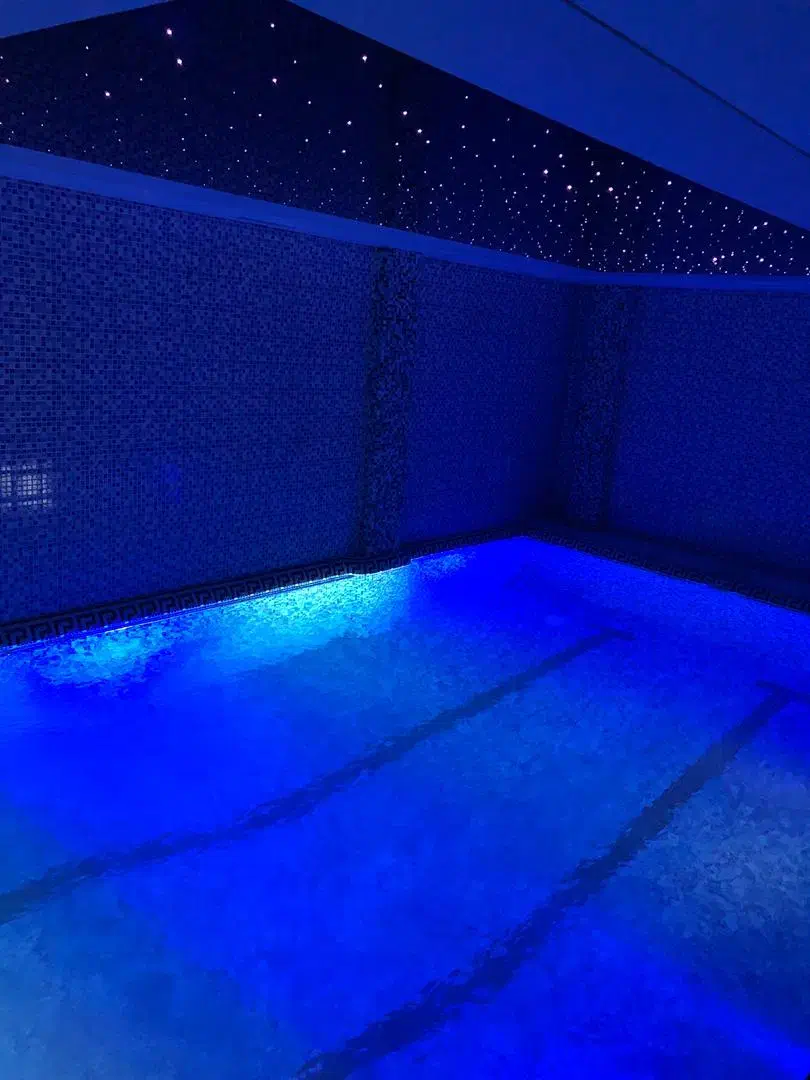 اجاره ویلا استخر دار|اجارهٔ کوتاهمدت ویلا و باغ|تهران, تهرانپارس غربی|دیوار