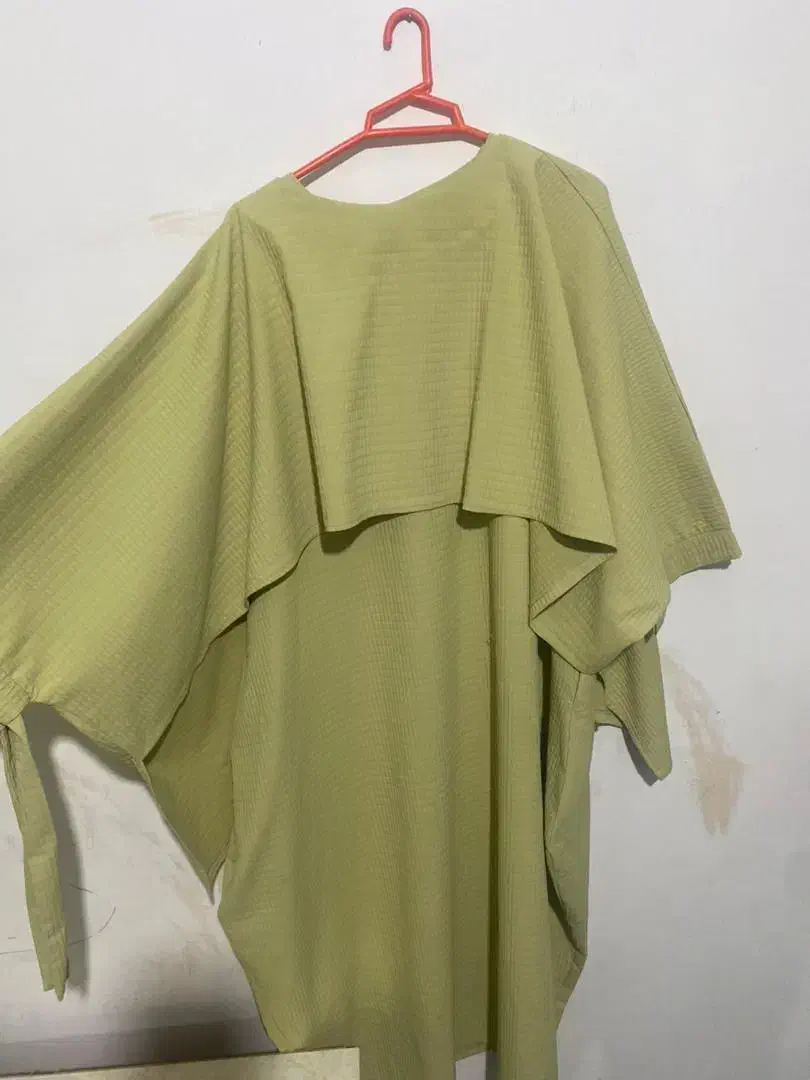 تعدادی لباس مانتو شومیز پافر کاپشن|لباس|شازند, |دیوار