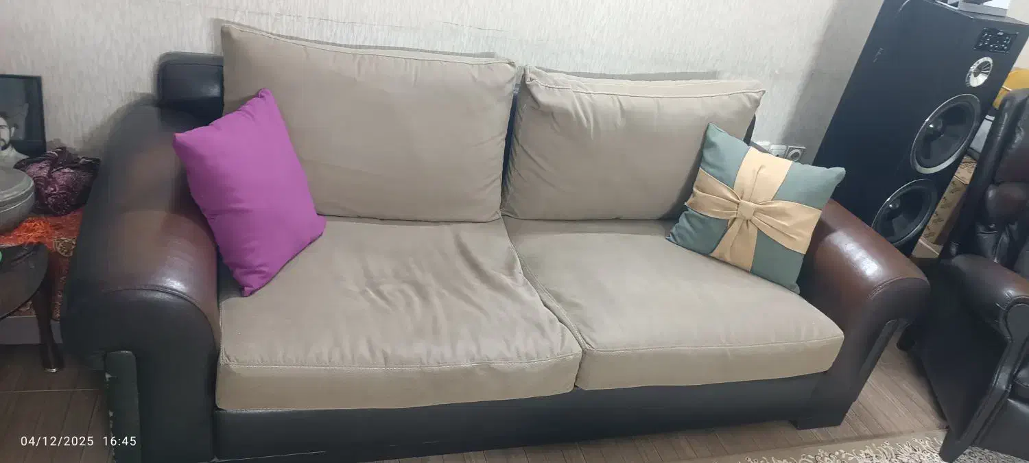 مبل راحتی هفت نفره|مبلمان خانگی و میز عسلی|هشتگرد, فاز ۳ مهستان|دیوار