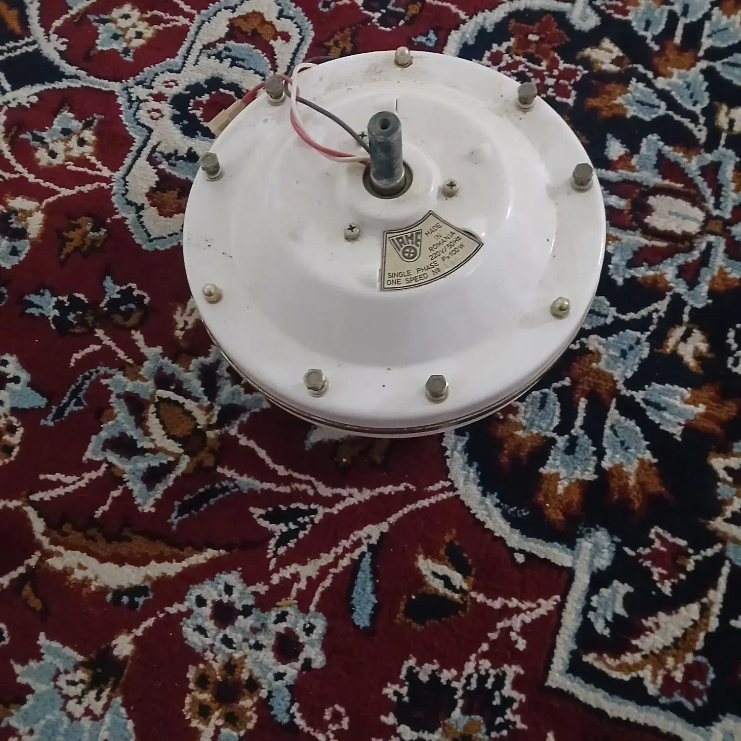 موتور پنکه سقفی|پنکه و تصفیه‌کنندهٔ هوا|اصفهان, باغ زیار|دیوار