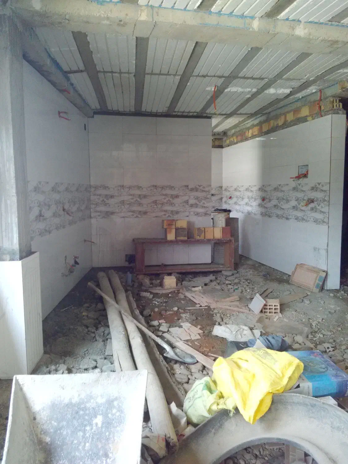 کاشی کاری.وسنگ کاری|خدمات پیشه و مهارت|کلاله, |دیوار