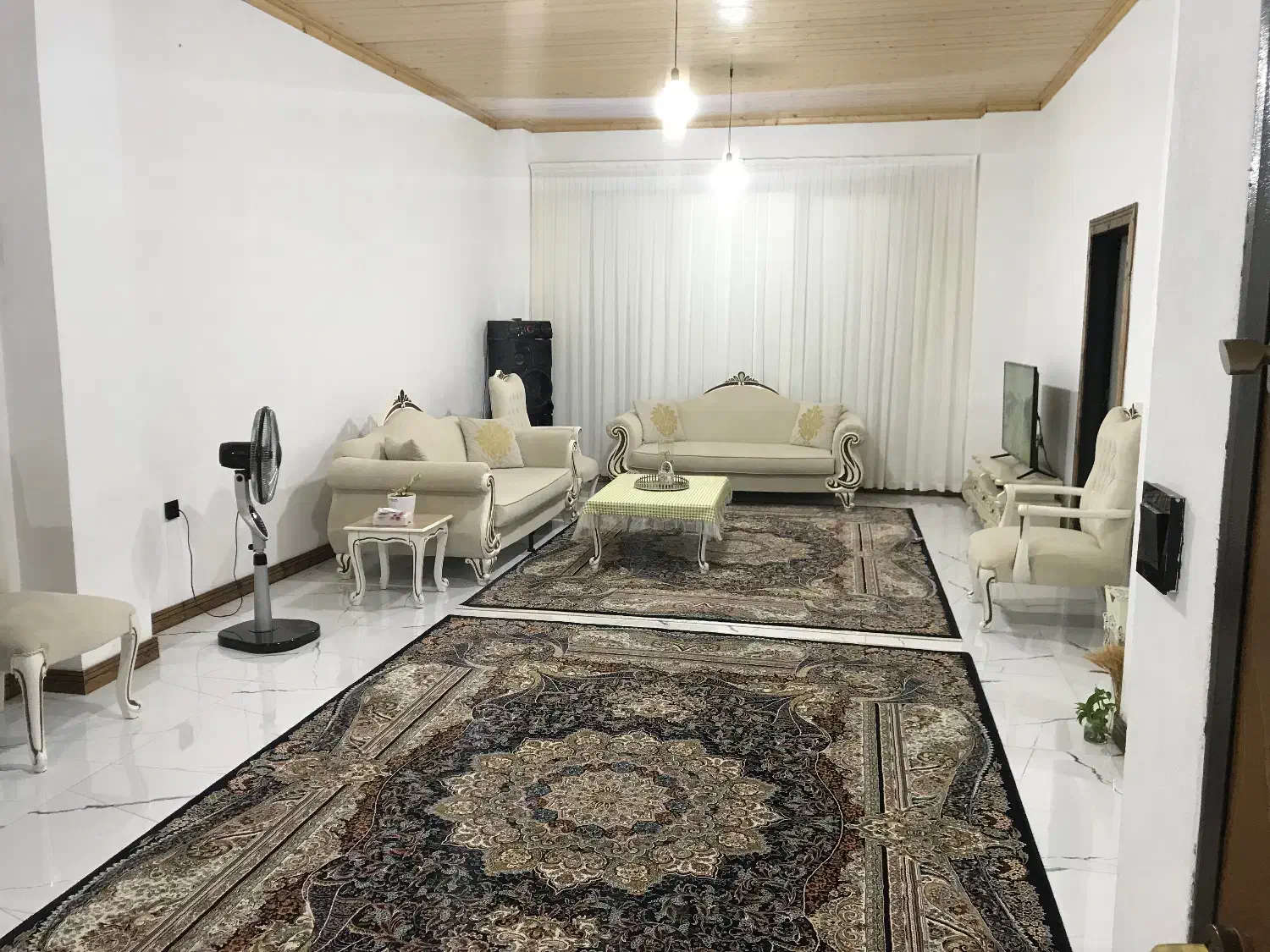 رهن اجاره رهن کامل شبانه سالانه|اجارهٔ آپارتمان|کجور, |دیوار