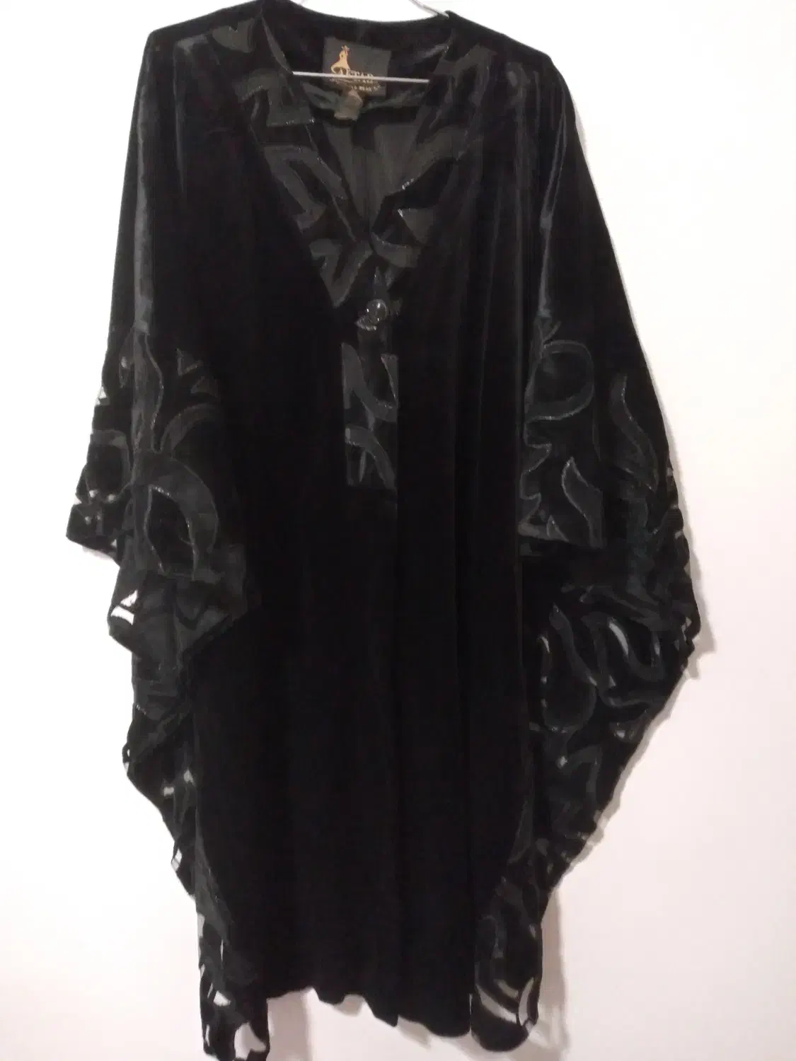 مانتو پانچ مخمل خفاشی|لباس|ری, جوانمرد قصاب|دیوار