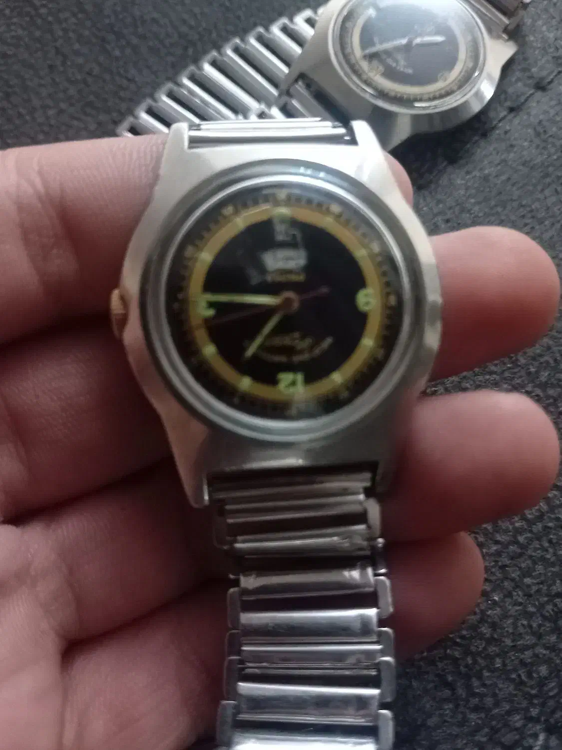 ساعت استنواچ وارینت|ساعت|قرچک, زیبا شهر|دیوار