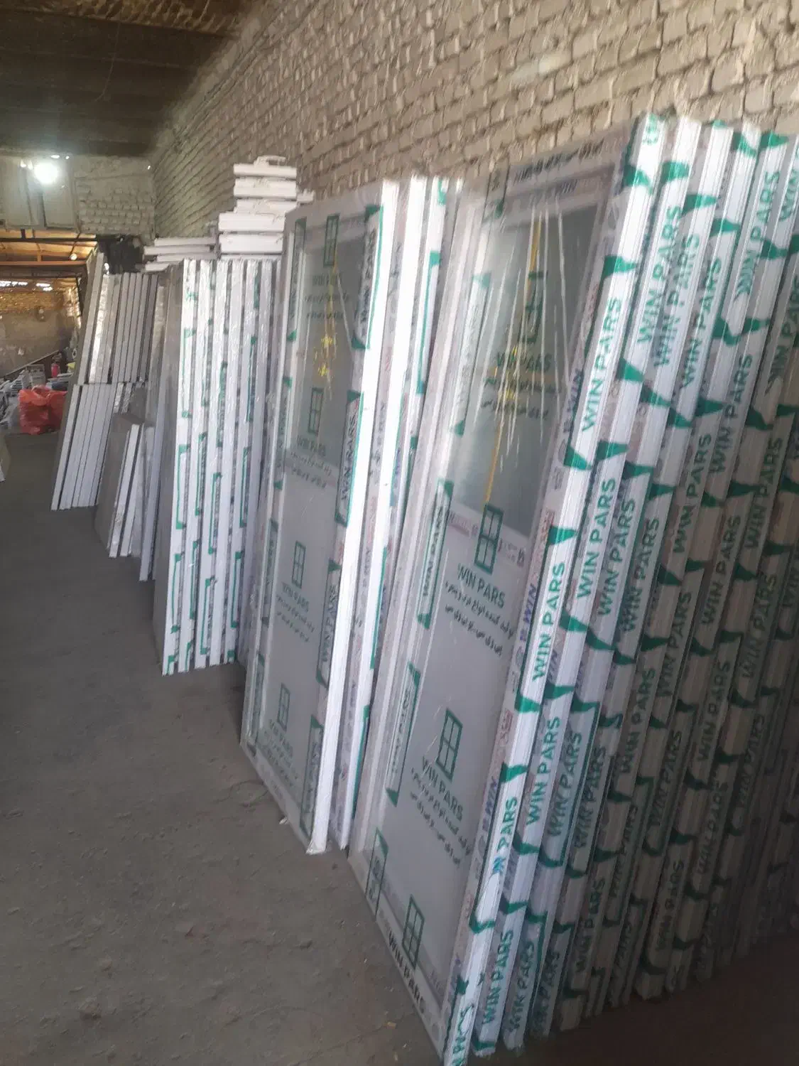 درب و پنجره دو جداره اماده|مصالح و تجهیزات ساختمان|رباط‌کریم, رباط‌کریم|دیوار