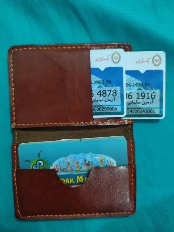 مقداری کارت عابر بانک مدارک پیدا شده|اشیا|نجف‌آباد, صالح آباد|دیوار