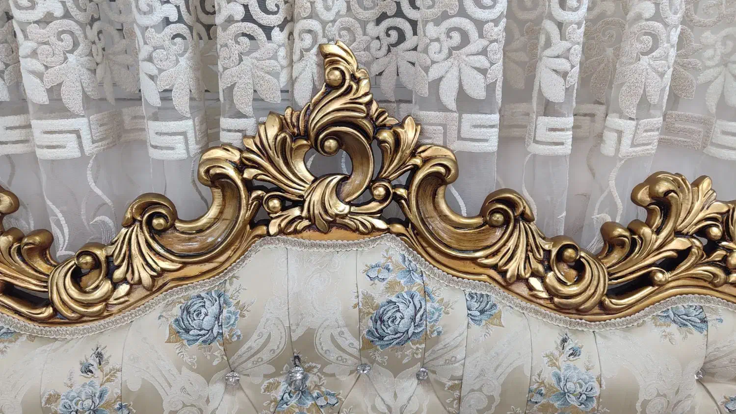 مبل سلطنتی متکایی|مبلمان خانگی و میز عسلی|سلماس, |دیوار