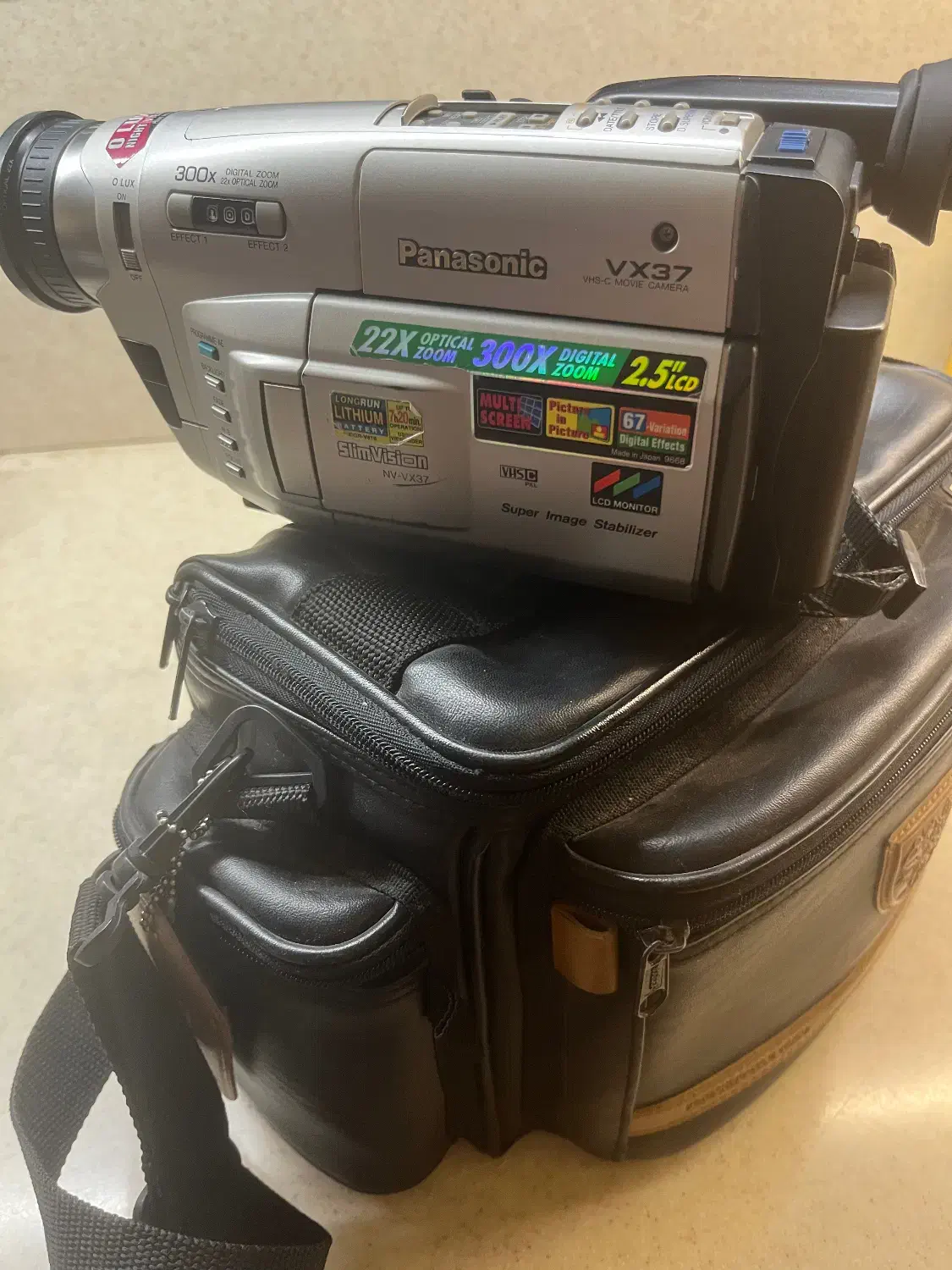 دوربین فیلمبرداری اصل پاناسونیک مدل NV-VX37|دوربین عکاسی و فیلمبرداری|تهران, فرمانیه|دیوار