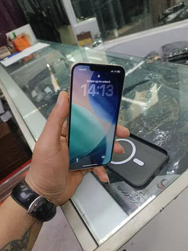 آیفون 13 normal|موبایل|مشهد, چهارباغ|دیوار