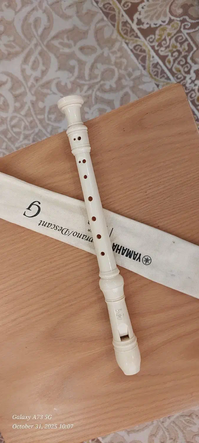 فلوت یاماها ریکوردر ۳ تیکه yrs-23|سازهای بادی|شیراز, چوگیاه‎|دیوار