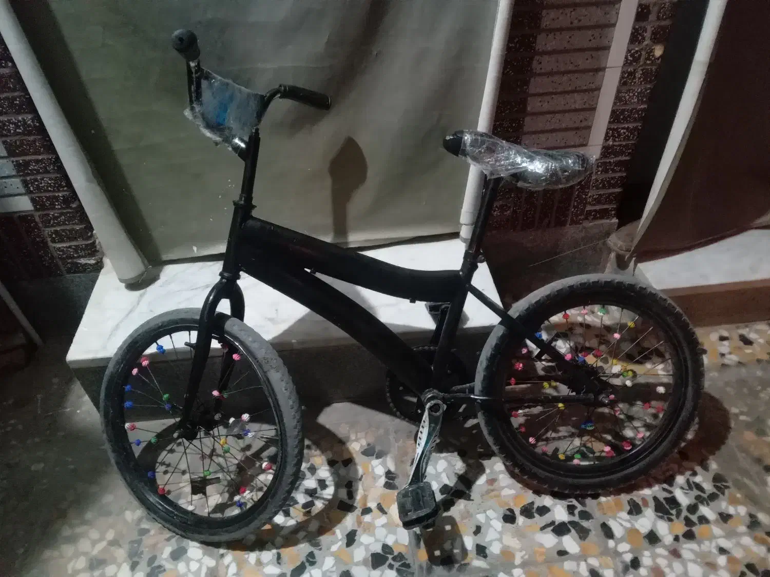 دوچرخه ۲۰|دوچرخه، اسکیت، اسکوتر|خاش, |دیوار