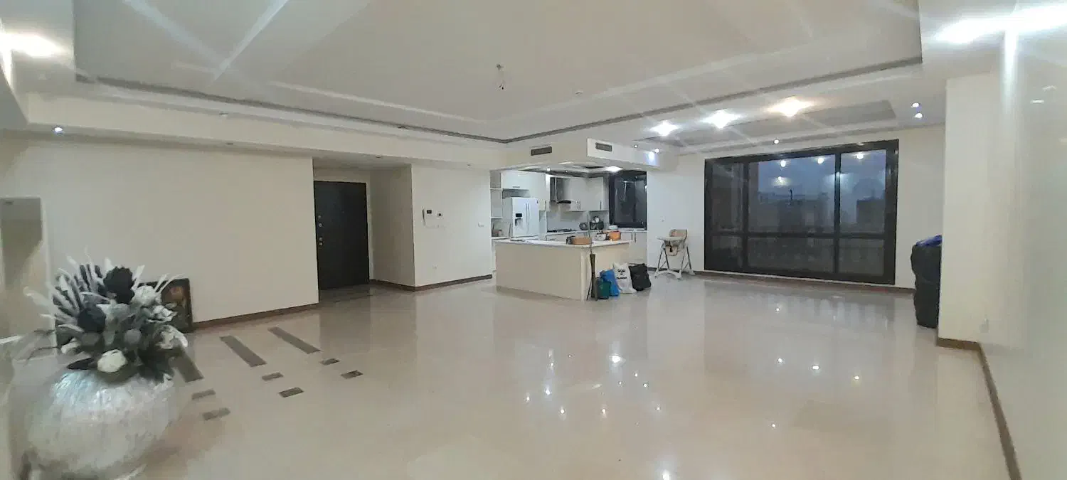 ۱۵۵متر ۳خواب ۲پارکینگ نوساز مشاعات آبی سازه هوشمند