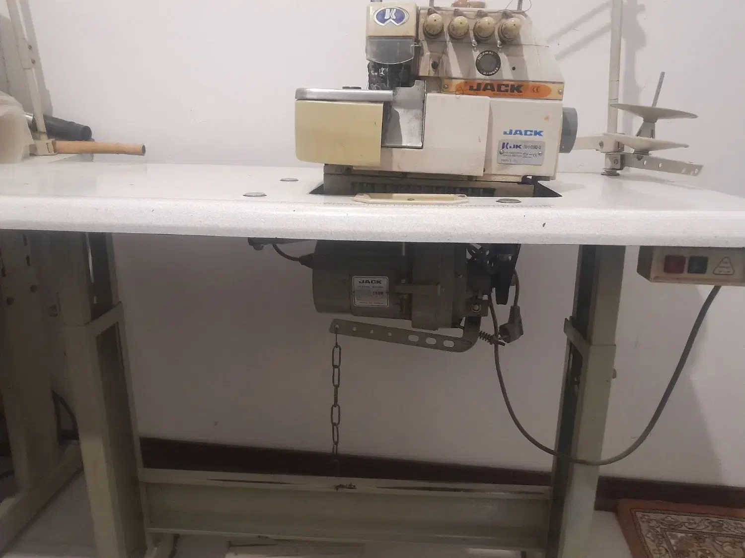 چرخ سردوز پنج نخ جک دینام بزرگ|چرخ خیاطی و ریسندگی|پاکدشت, حصار امیر|دیوار