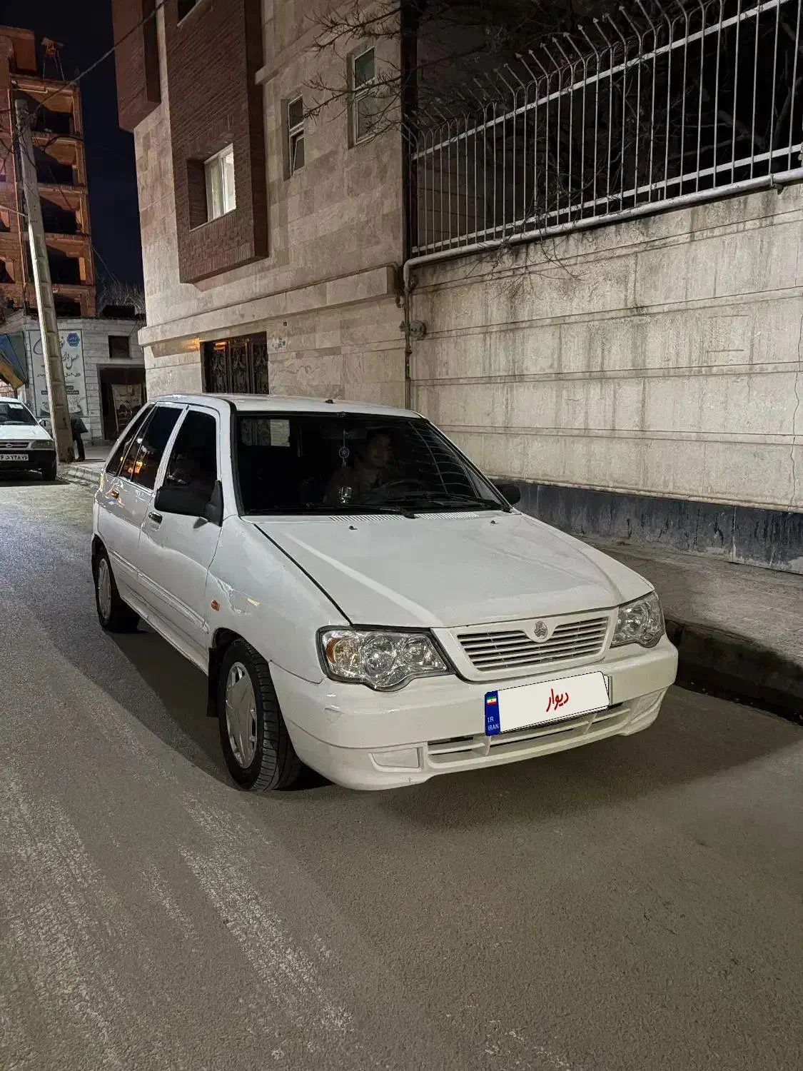 111مدل۹۰|خودرو سواری و وانت|بجنورد, |دیوار