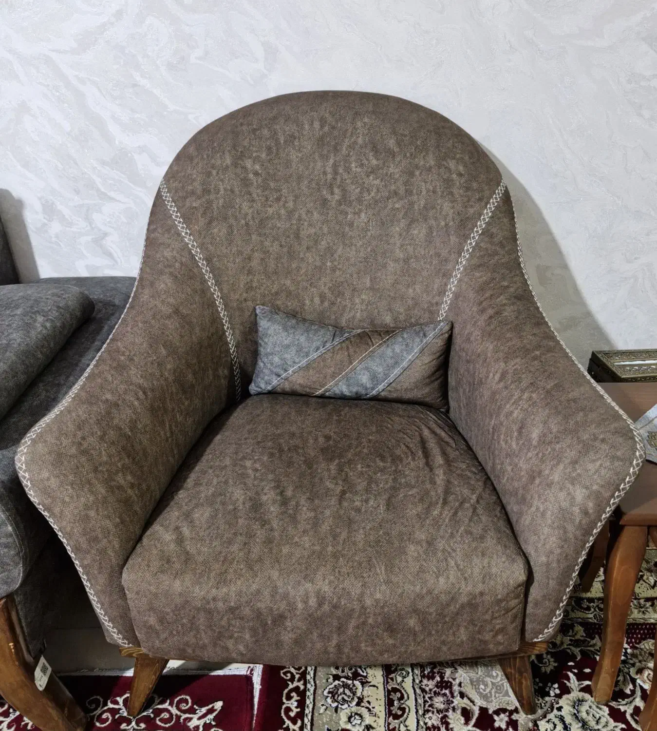 مبل راحتی 7 نفره به همراه میز عسلی|مبلمان خانگی و میز عسلی|قدس, شهرقدس|دیوار