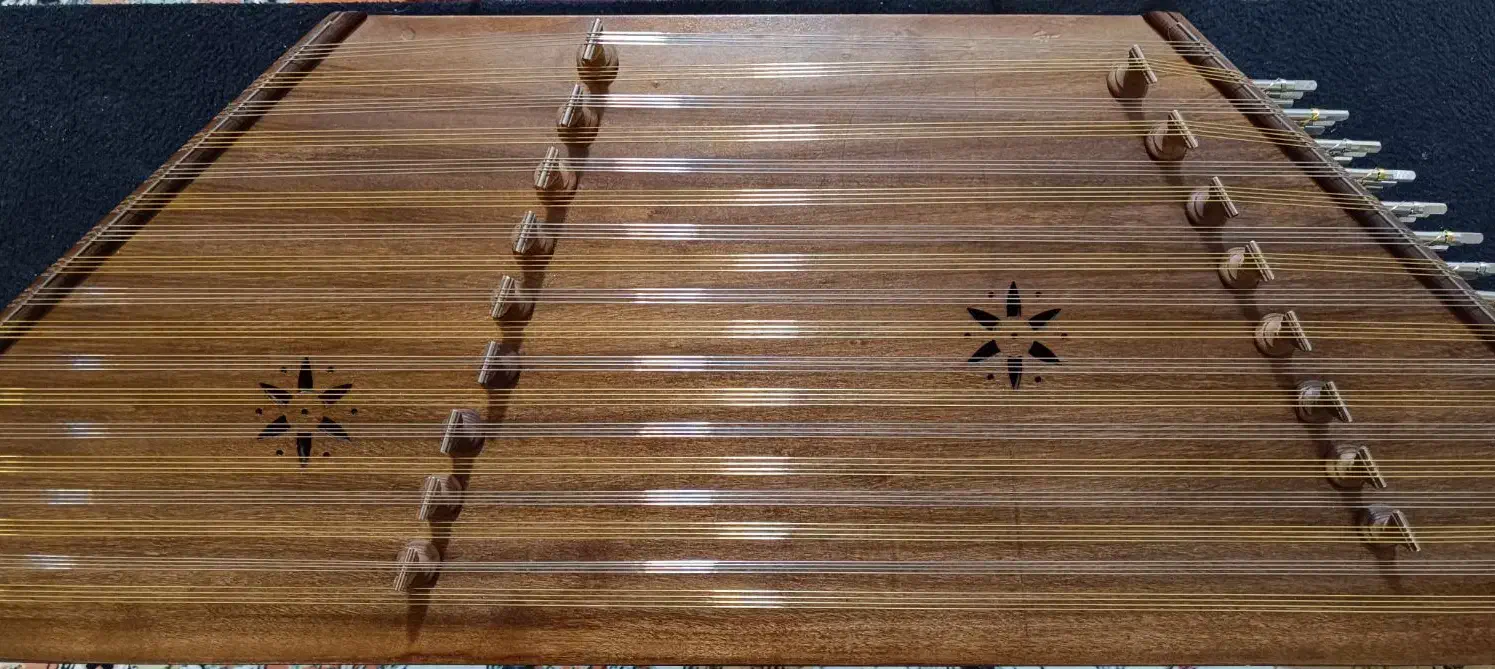 سنتور ۹خرک|سازهای سنتی|شیراز, منطقه هوایی شهید دوران|دیوار