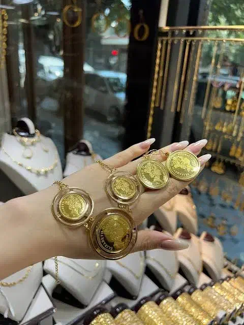 طلا و پلاتین ونقره|جواهرات|اصفهان, نقش جهان|دیوار