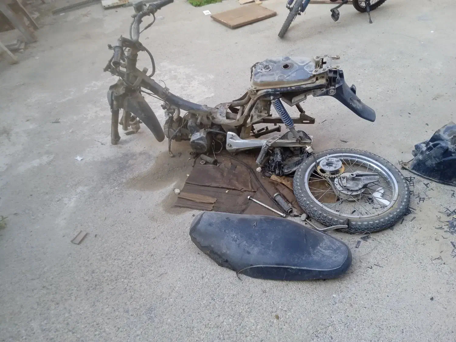 موتور بی کلاج مدل 86|موتورسیکلت|گنبد کاووس, |دیوار