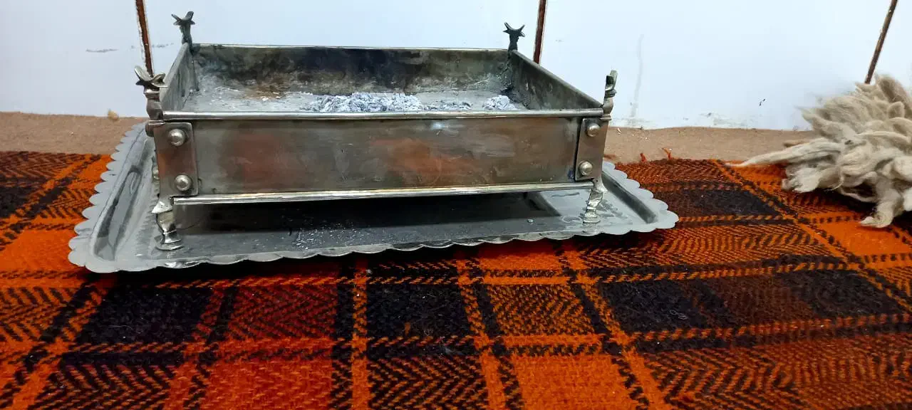منقل‌وسینی‌ورشو‌.ودو‌عددقلیان‌قدیمی‌.مسی|کلکسیون اشیاء عتیقه|اهواز, کارون|دیوار