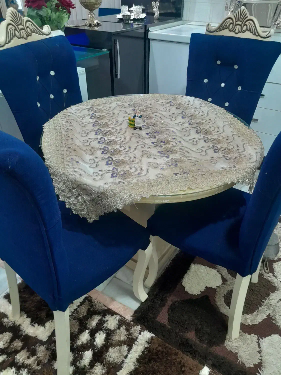 میز ناهار خوری چهار نفره سلطنتی|میز و صندلی غذاخوری|تربت جام, شیخ احمد جامی|دیوار