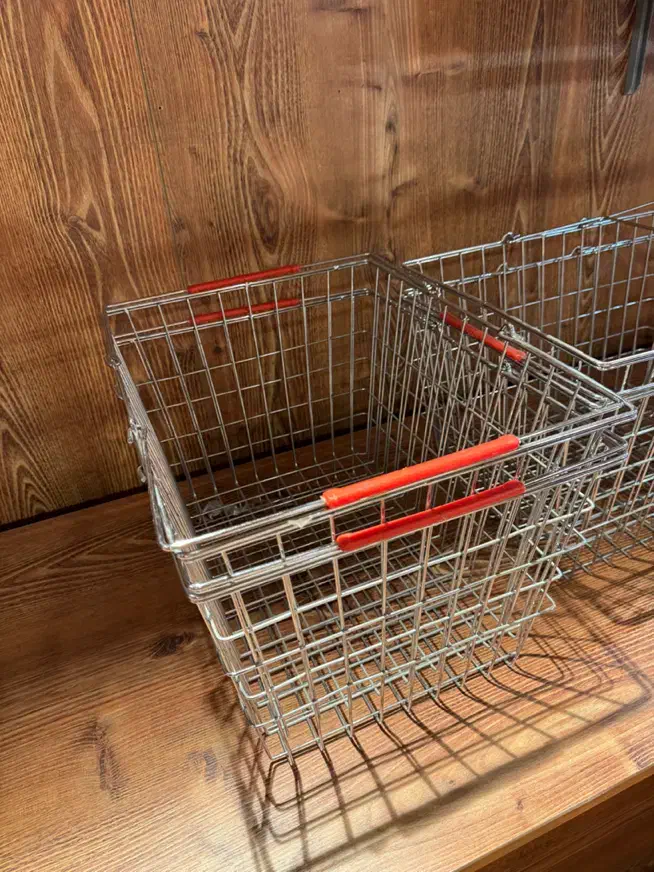 سبد|ظروف نگهدارنده، پلاستیکی، یک‌بارمصرف|کیش, |دیوار