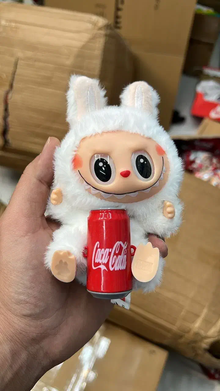 لبوبو انرژی کوکا و لباس دار استیج کرای بیبی|عمده‌فروشی|تاکستان, |دیوار