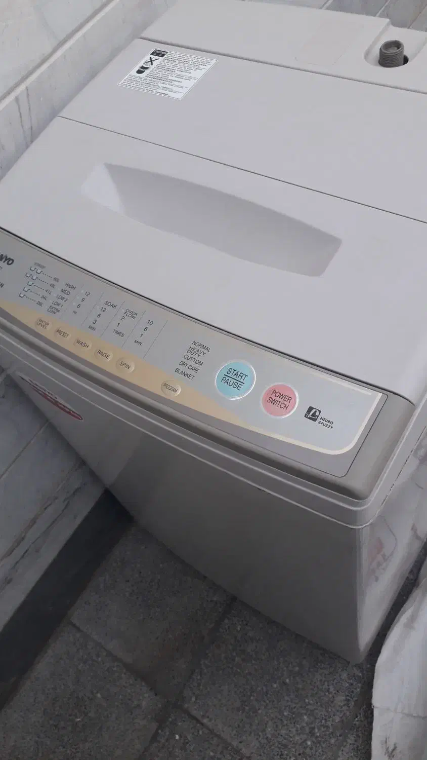 لباسشویی تمام اتوماتیک سانیو ژاپنی|ماشین لباسشویی و خشککن لباس|قم, علی آباد|دیوار