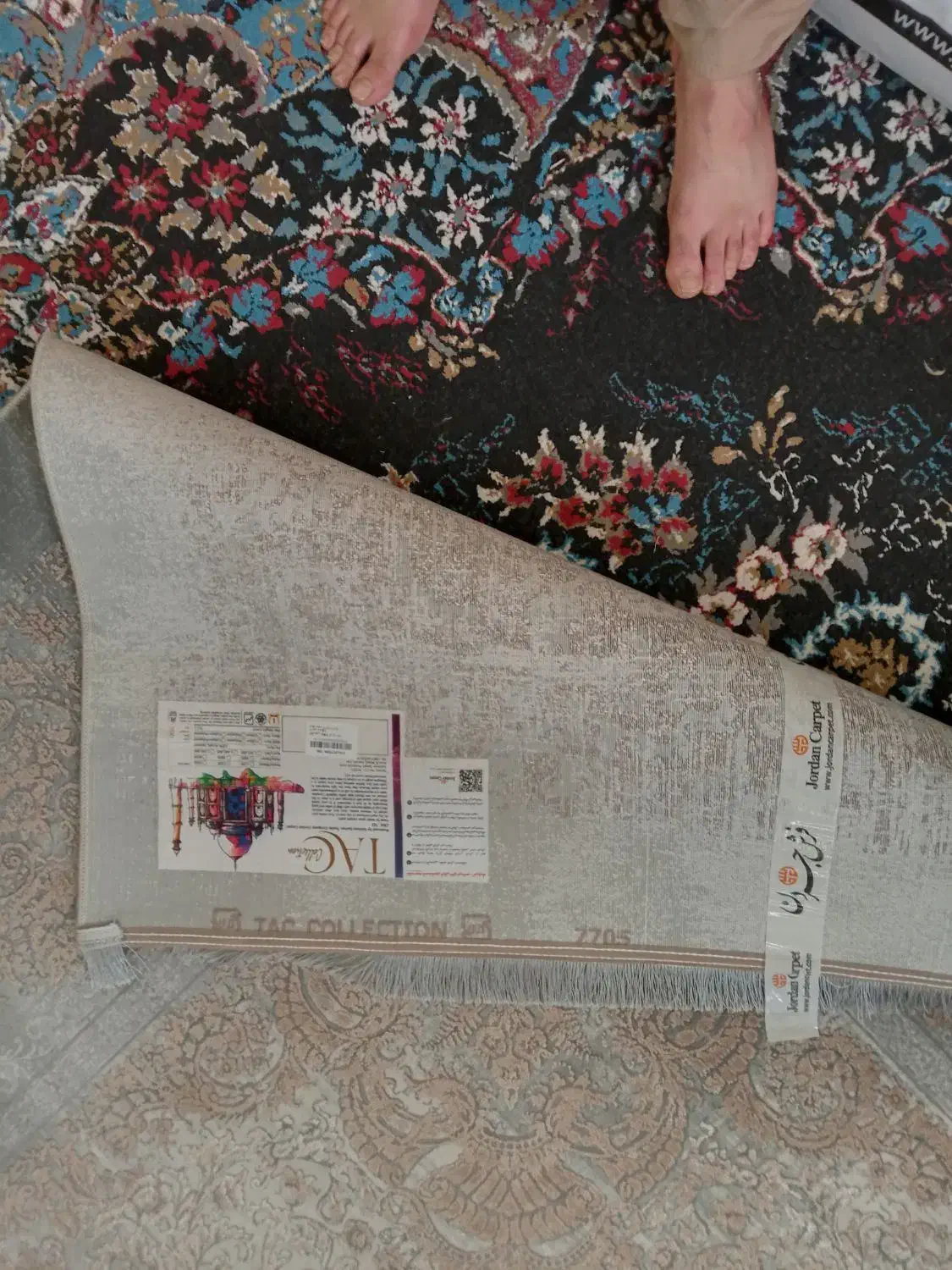 ۵ تا فرش ۱۲ متری ۱۲۰۰ شانه گلبرجسته پلمپ|فرش|خرم‌آباد, |دیوار