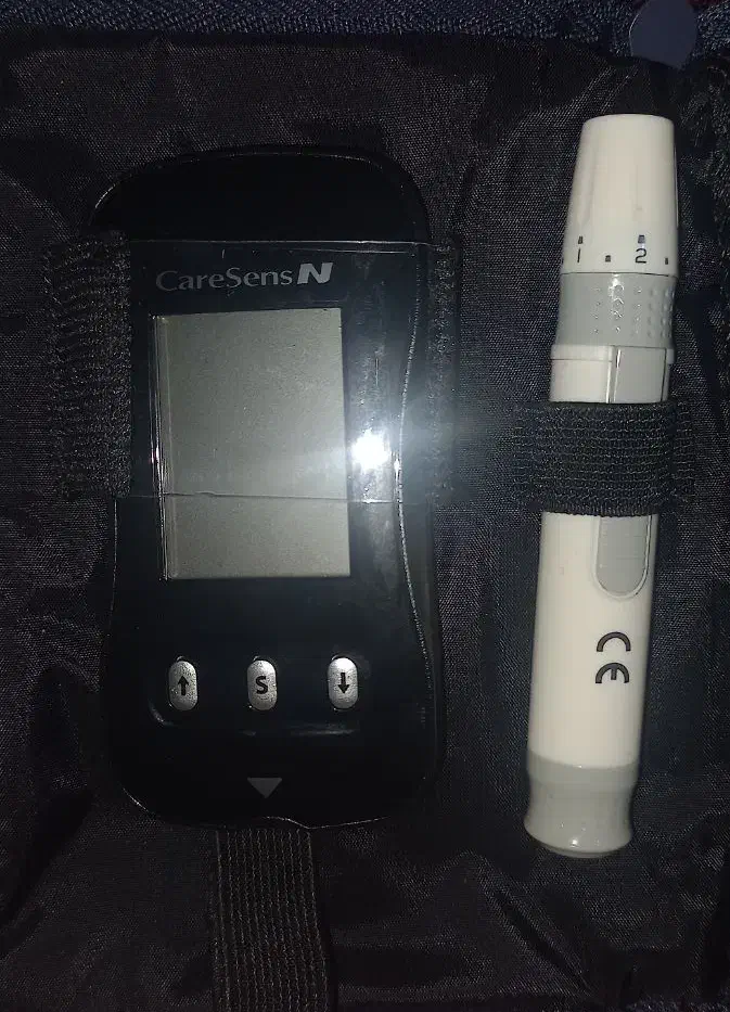 دستگاه قند خون|آرایشی، بهداشتی، درمانی|رشت, منظریه|دیوار