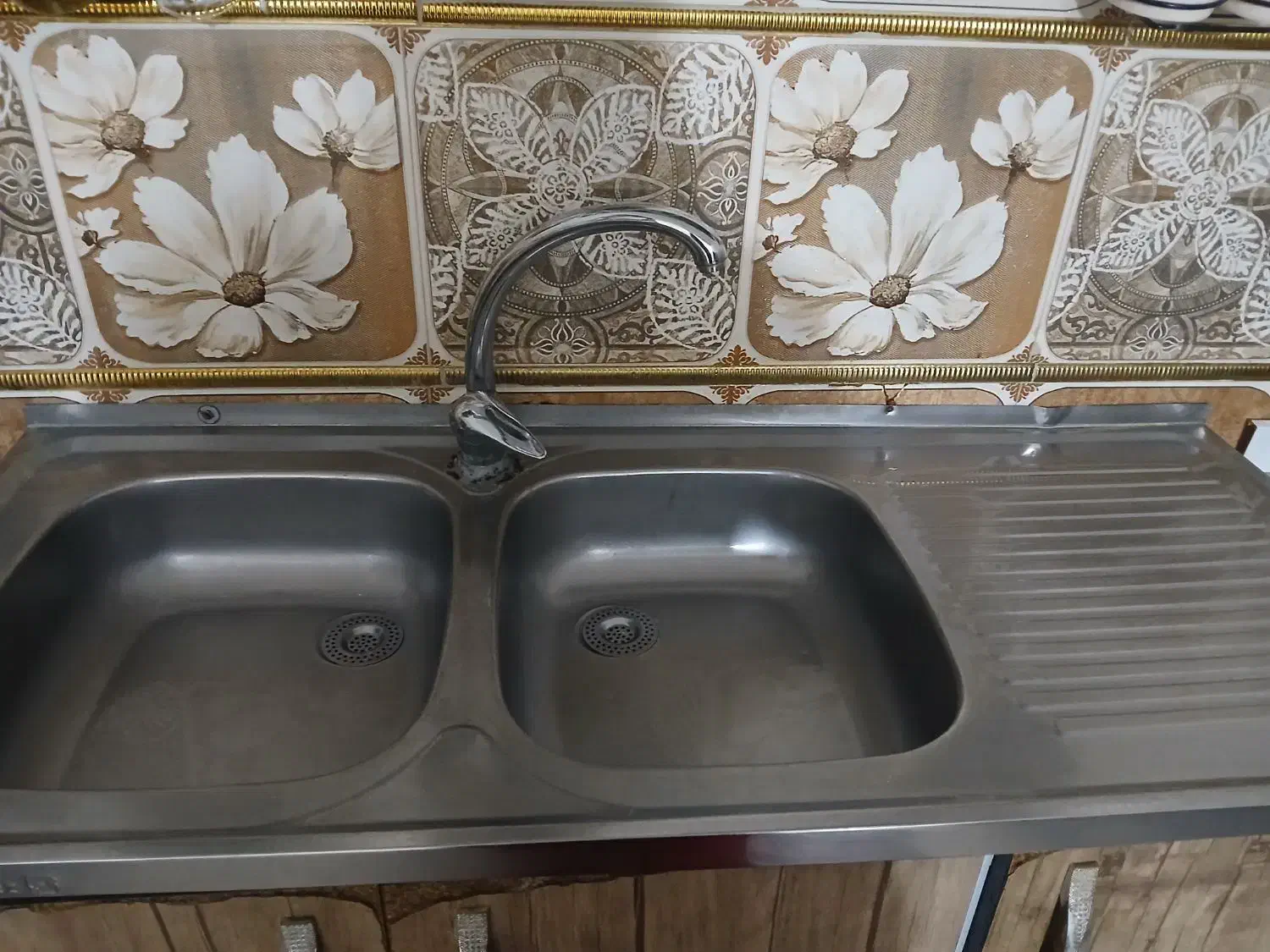 کابینت فلزی|مصالح و تجهیزات ساختمان|ماکلوان, |دیوار