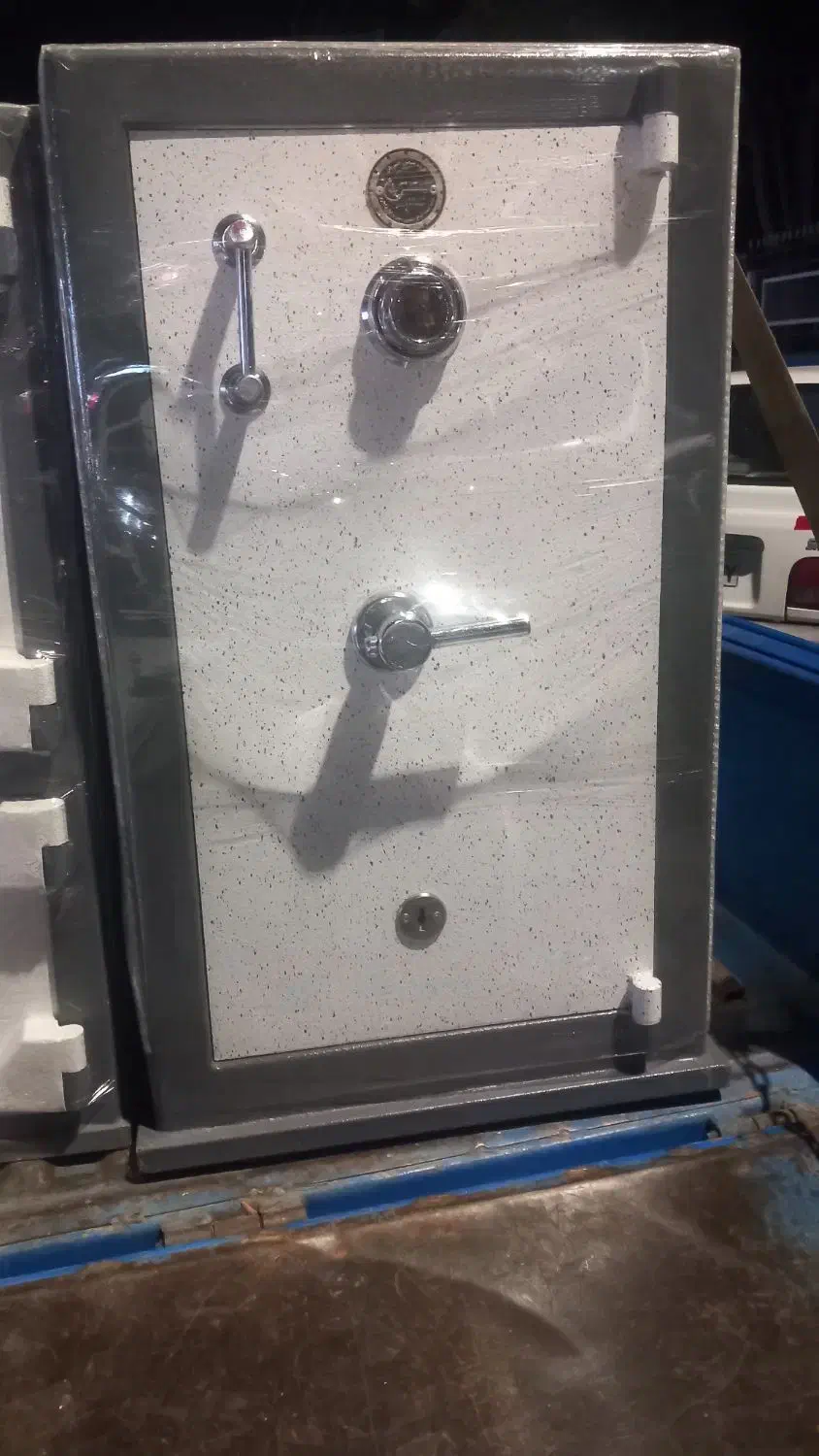 گاوصندوق ۳ درب و ۲ درب با ۲سال گارانتی|فروشگاه و مغازه|نقده, |دیوار