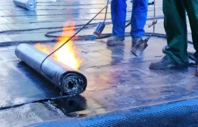 ایزوگام و اسفالت کاشی کاری و سرامیک کاری|خدمات پیشه و مهارت|محمدشهر, محمدشهر|دیوار