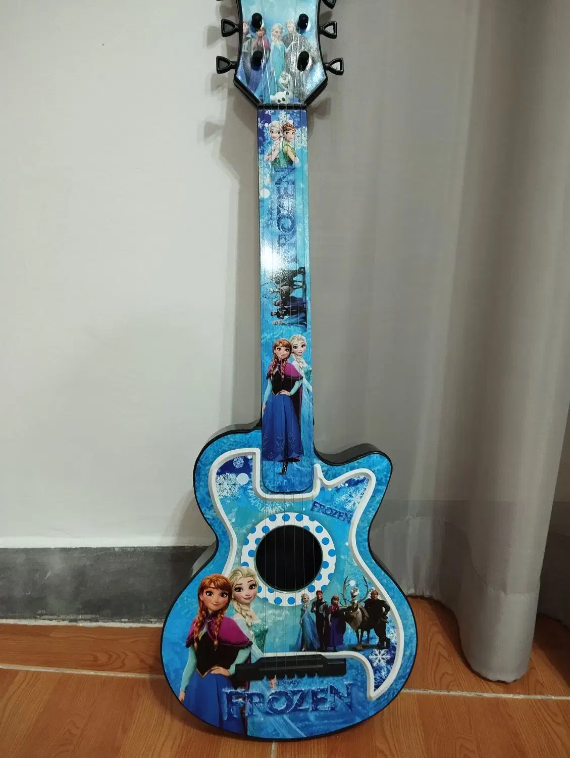 گیتار بچه گانه السا وآنا|اسباببازی|رشت, دیانتی|دیوار