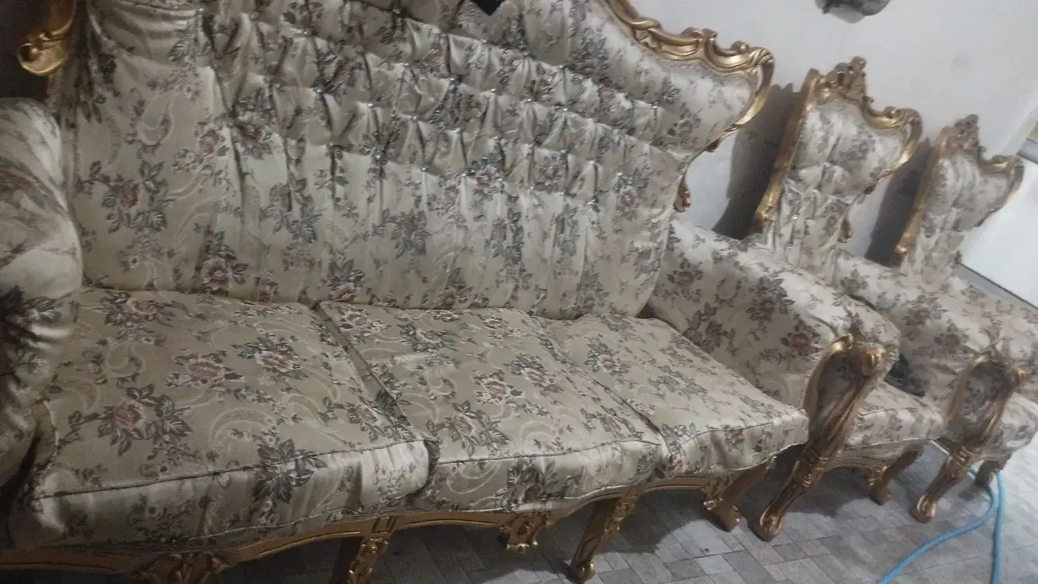 مبل سلطنتی 7نفره|مبلمان خانگی و میز عسلی|اهر, |دیوار