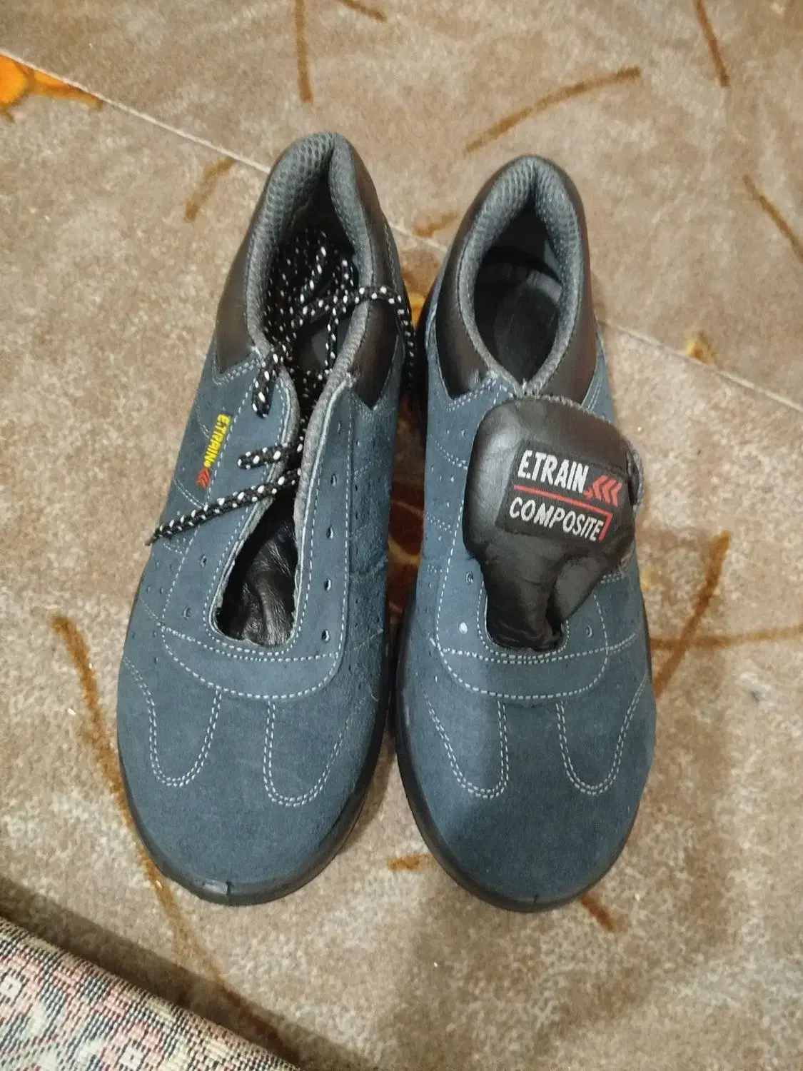 کفش کار سایز ۴۲ و 43|کیف، کفش، کمربند|مشکین‌دشت, |دیوار