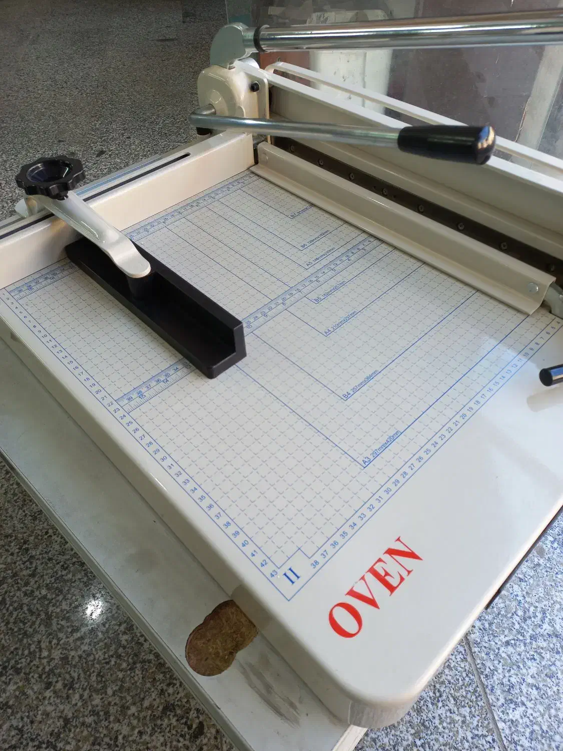 دستگاه کاتر کاغذ گیوتین برش کتاب 868 مارک OVEN|لوازم التحریر|شهریار, شهریار|دیوار