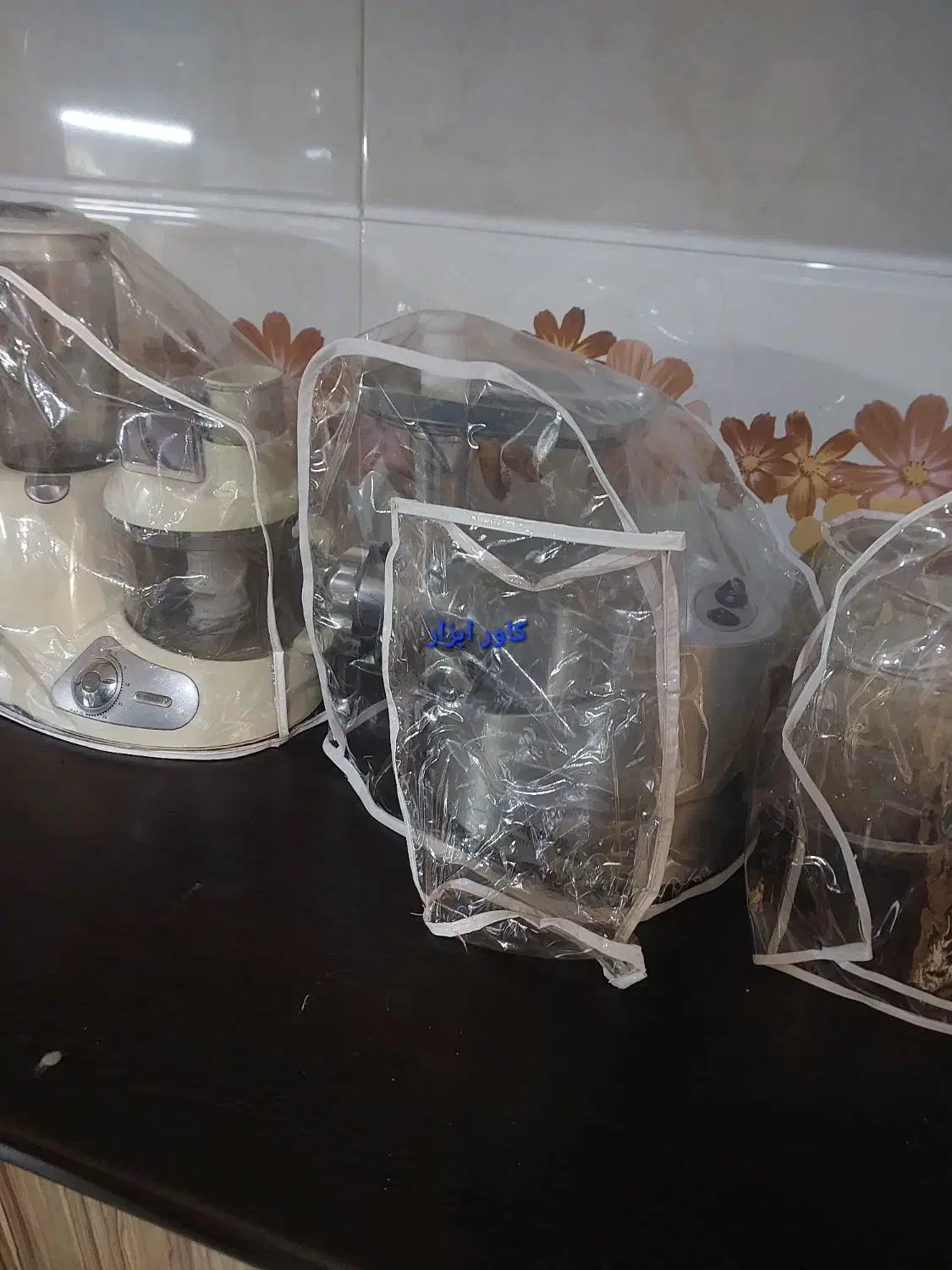 ۸تا کاور|سایر لوازم برقی|مراغه, |دیوار