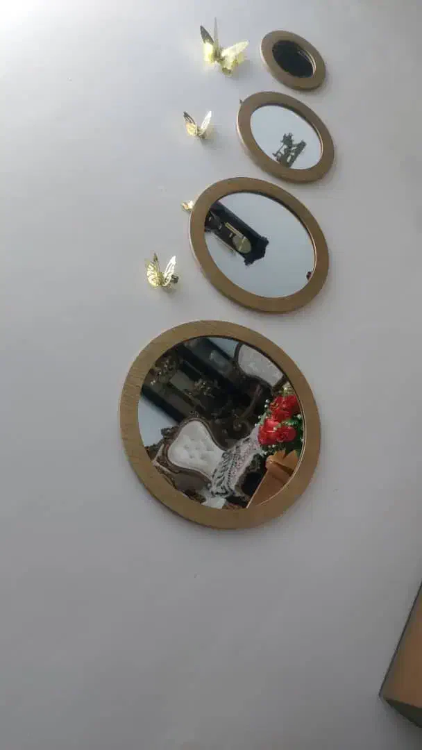 آینه گرد|آینه|قدس, شهر‌قدس|دیوار