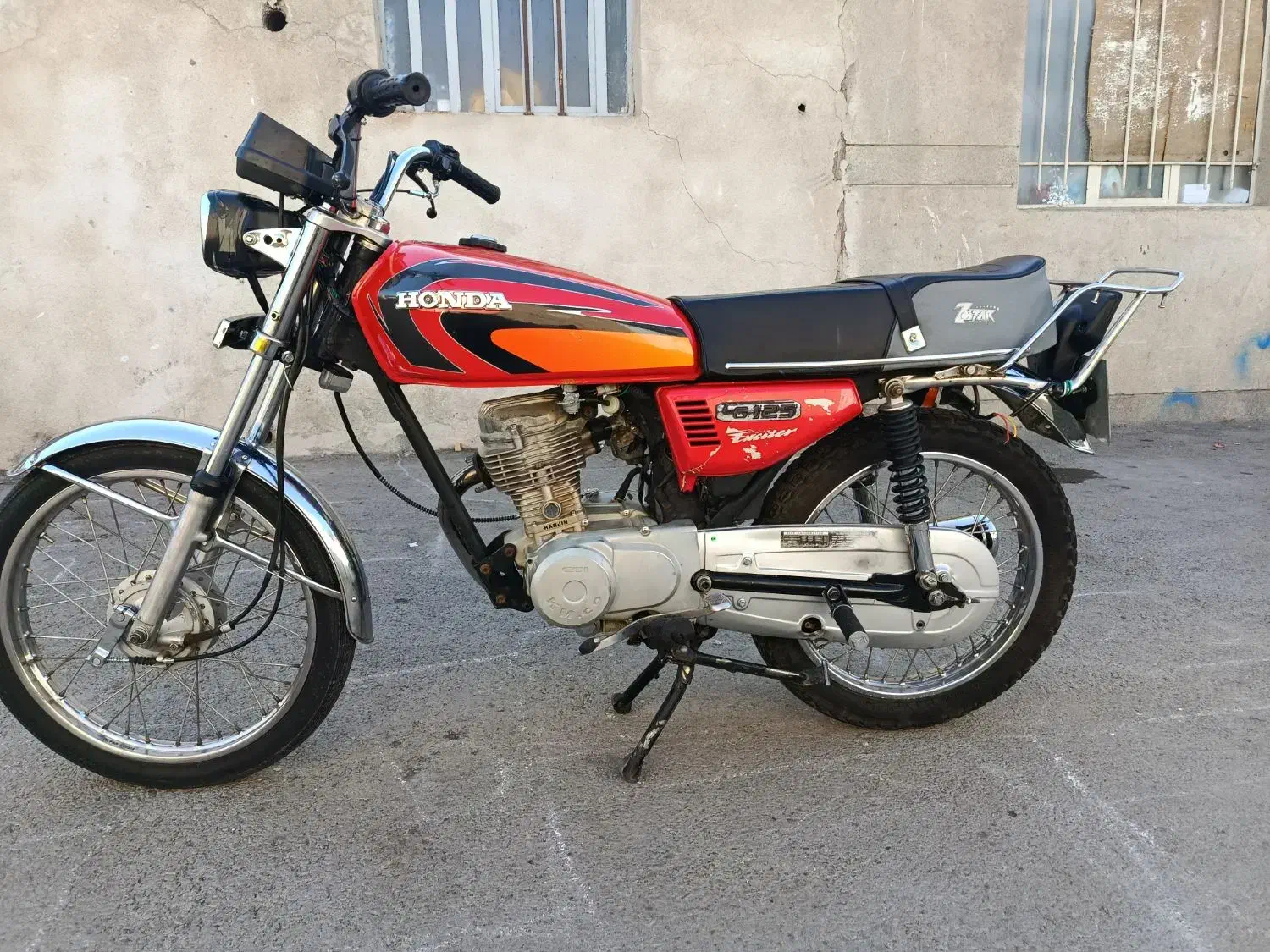 موتورسیکلت مدل90 تیزکار|موتورسیکلت|شیراز, کوزه گری|دیوار